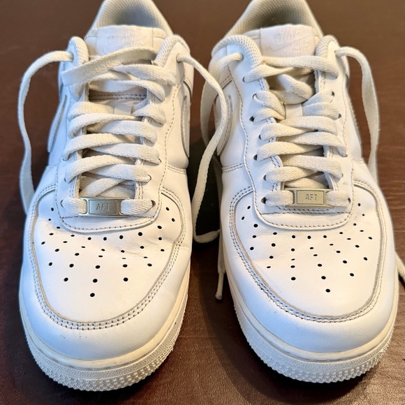 White Sneakers - Picture 4 of 6